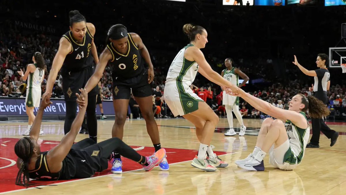 “You play more freely when you know someone has your back.”
— Becky Hammon

Great teammates make sure their teammates know and feel that they have their back.
