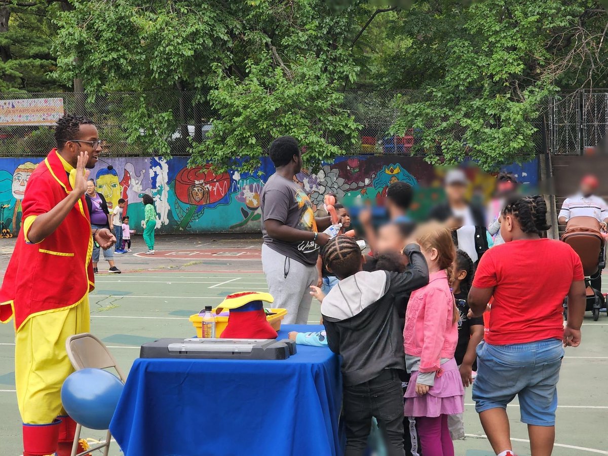 PS67Brooklyn's tweet photo. Throwback to the first day a SCHOOL!!! https://t.co/oRviLIAJtM