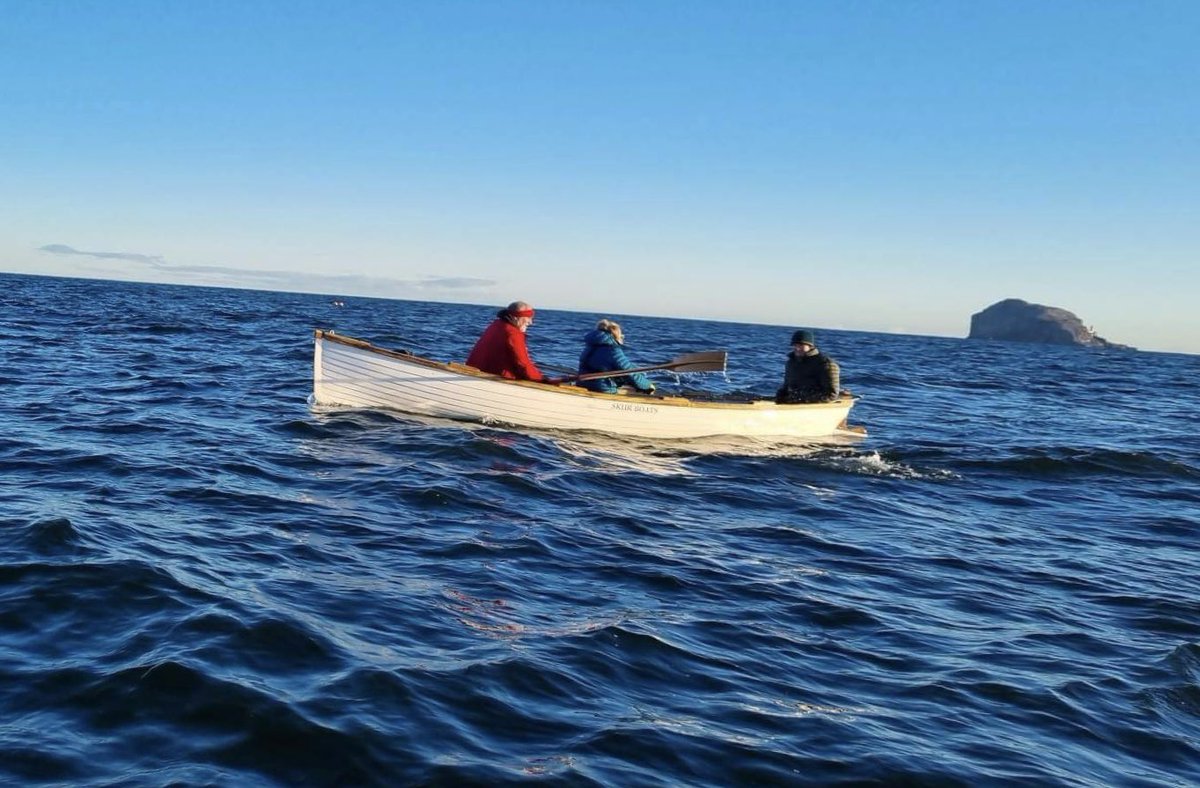 First Skur outing of 2023 #skurskiff #coastalrowing #northberwick