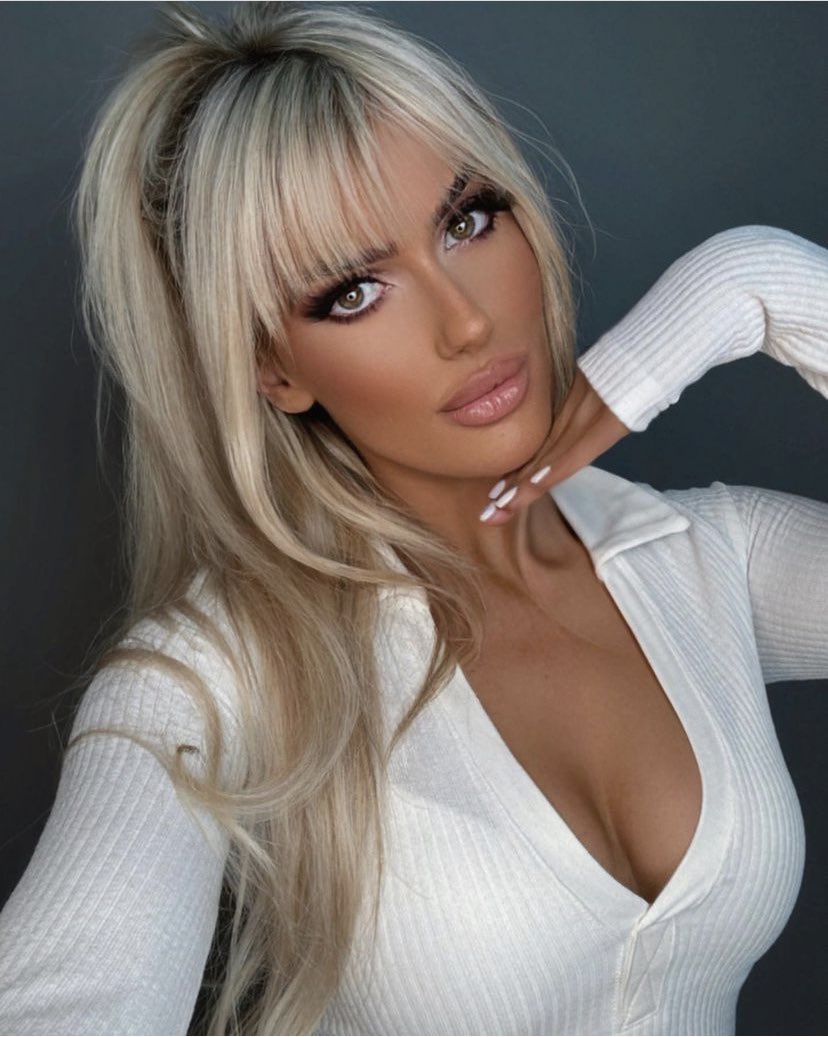 Miss me bitches! 👸🏼💅🏼

Better get used to seeing A LOT of me and #Trinity in 2023. Us at the top of the card this year is inevitable.

Btw. It’s about time that <a href="/ZionWrestling/">Zion Wrestling</a> has a #LeadingLady as World Champion. 🤔🤔🤔

 #AlphaFemale #RingGoddess #GIANTAmongAnts #BendTheKnee