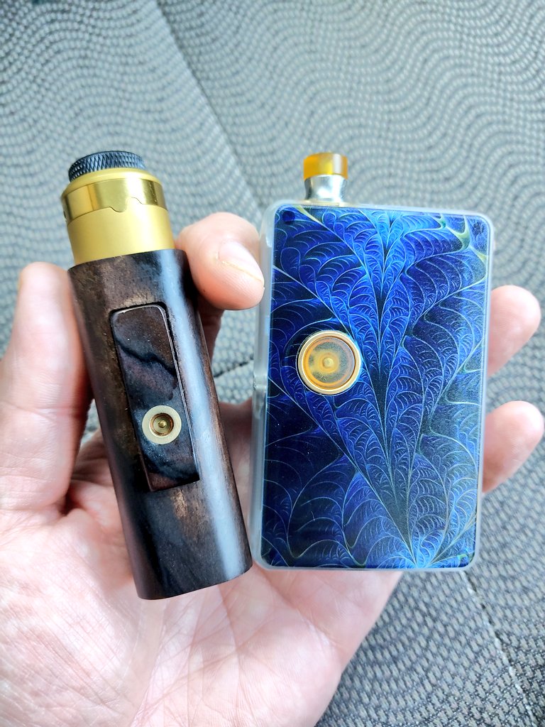 northernstone_'s tweet image. おはようございます🎍
本日の相棒はコイツラで✨
今日はカオスなデスク周りを
何とかしないと…
物理的にモノが多すぎる。

って事で皆さんも平穏なお正月を〜🙋🏻‍♂️
#PulseAIO #gatub