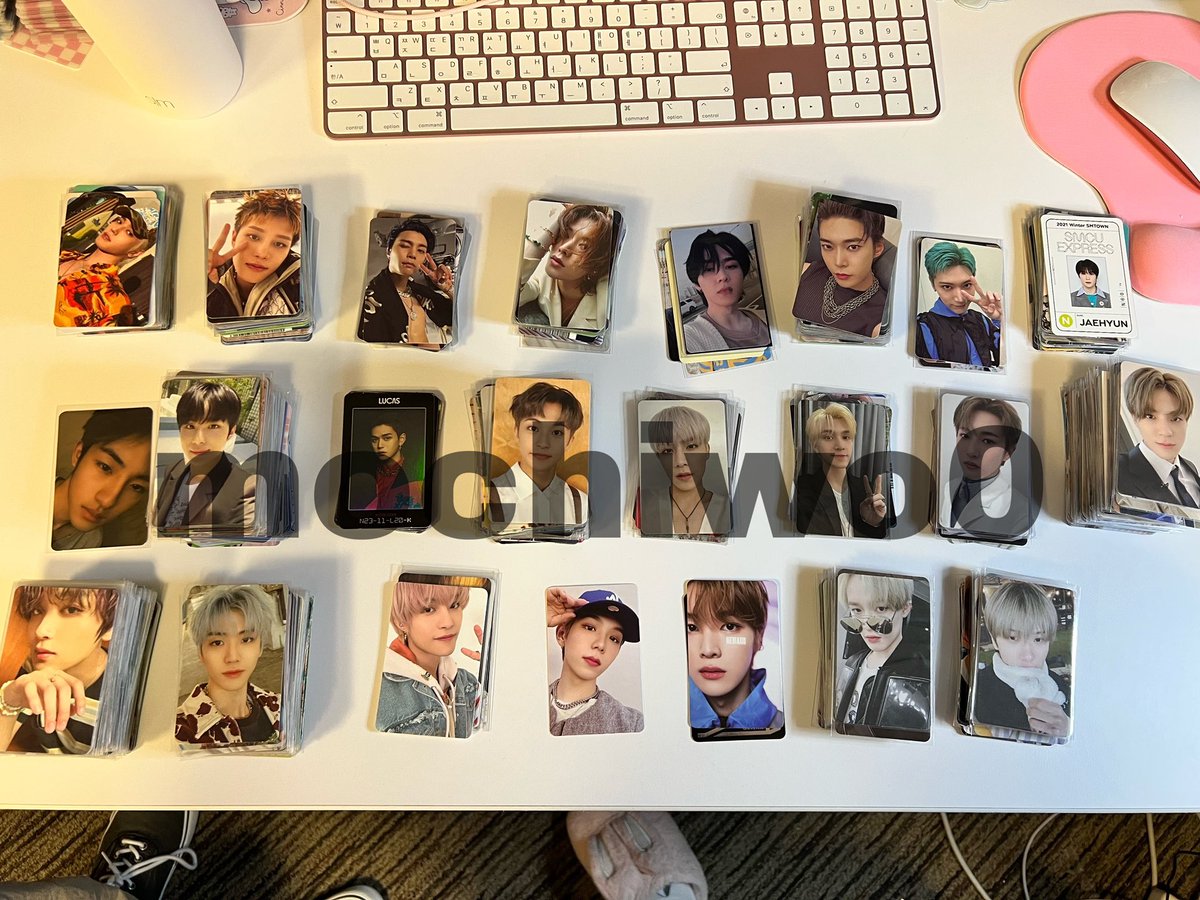 mochiwo0's tweet photo. Czennie! I’m downsizing my collection and will be selling my pcs before/at the NCT 127 concert in Chicago next week! I’ll be tweeting the morning of the concert where I’ll be at and how to find me 🫶 #NCT127_NEOCITY_THE_LINK #NCT127_NEOCITY_THE_LINK_CHICAGO #엔시티127 #Nctticket https://t.co/E3EjVUGBuU