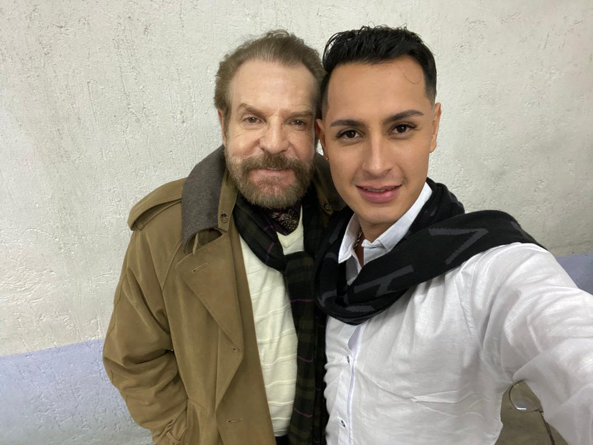 SOYBRYANLIMA's tweet photo. Feliz año nuevo 🎉
#alejandrotomassi #FelizAnoNuevo2023 https://t.co/8DEsRSLvB0