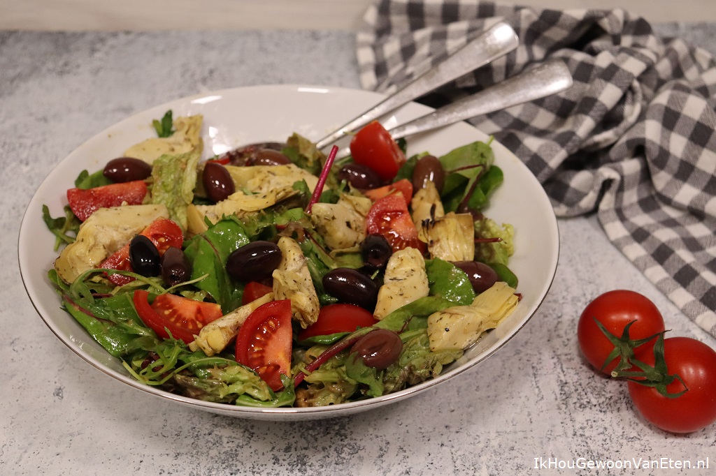 Salade met tomaat, artisjok en olijven
ikhougewoonvaneten.nl/2023/01/03/sal…