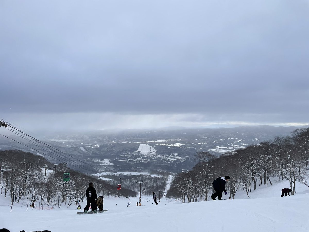 年始雪山