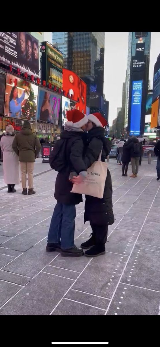 lu :,) 🍂 tweet media