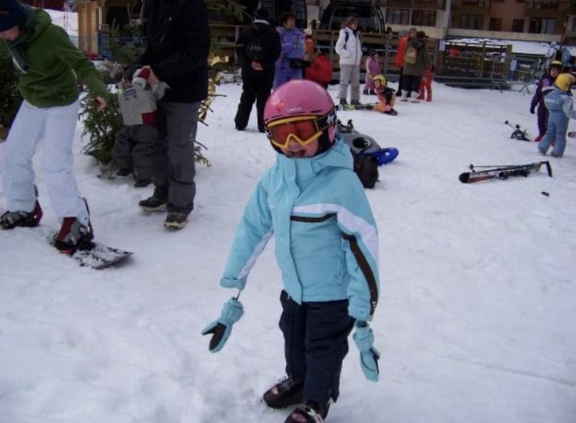 SsrLore's tweet photo. Enjoy mij vandaag 13 jaar geleden toen ik in 2010 naar de skiles moest 😃 https://t.co/s1I50QSiwg