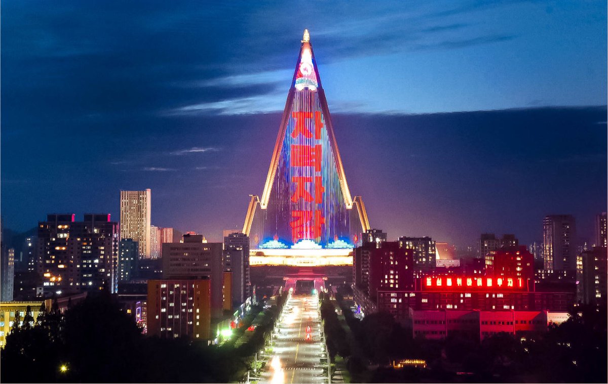 Ryugyong Hotel inside | TikTok, image size:1200x759