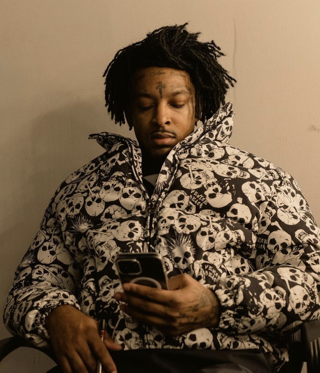 DailyRapFacts On Twitter 21 Savage Currently Ranks As The 21st dailyrapfacts-on-twitter-21-savage-currently-ranks-as-the-21st