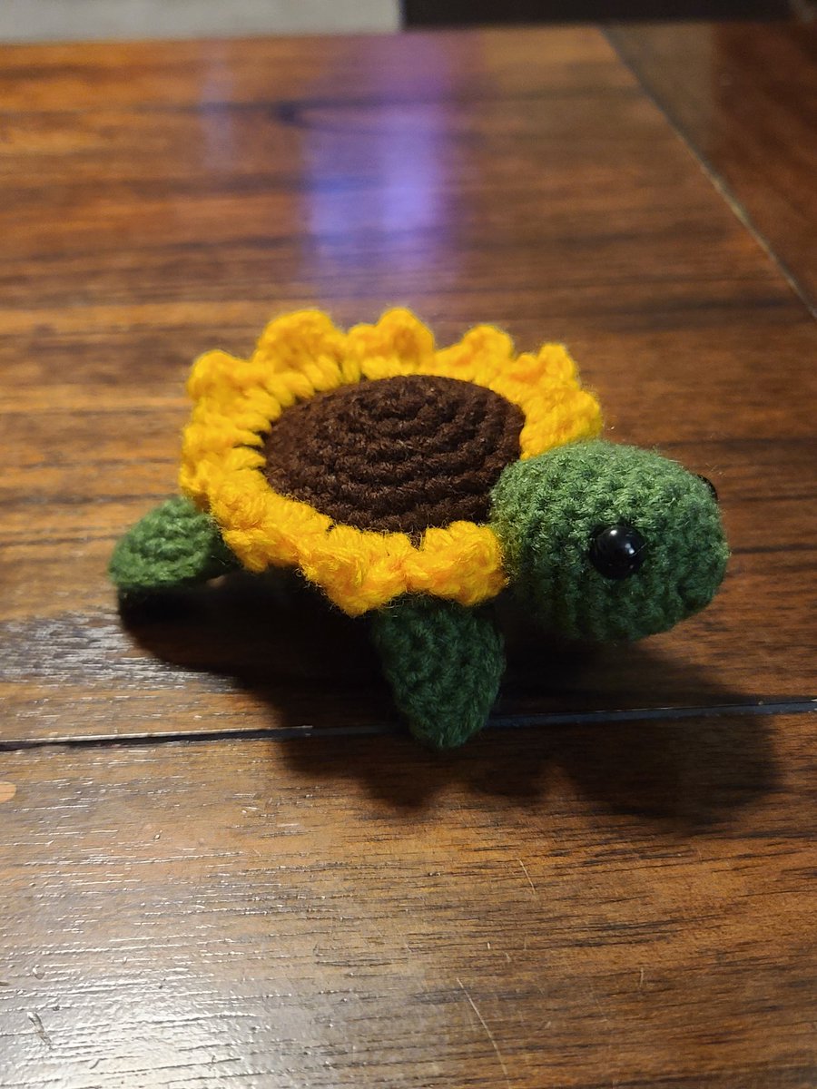 MommyKCrochet's tweet photo. Someone on @tiktok_us asked me to make a sunflower turtle...

I think this little guy is super adorable!

#turtle #sunflower #sunflowerturtle #crochet #littleturtle https://t.co/NV9Ljsubso