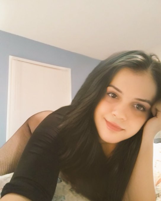 Started a new IG..this time I wont go overboard following everybody and posting too much sexual stuff