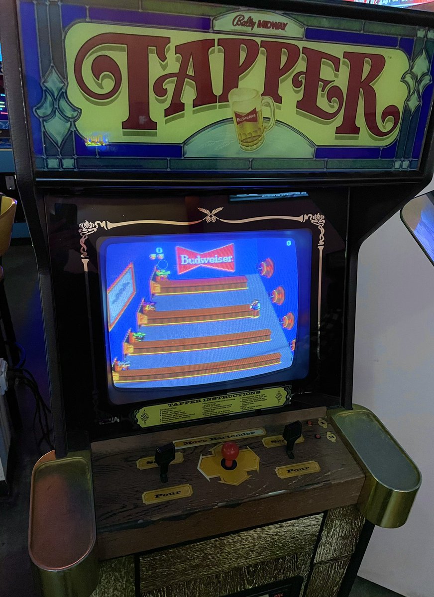 VeebsToys's tweet image. Just playing #Tapper at the #arcade bar on a Monday night before going back to work tomorrow after being off for 18 days. 😬🍻

#videogames #fwoosh #thefwoosh #thebudsforyou