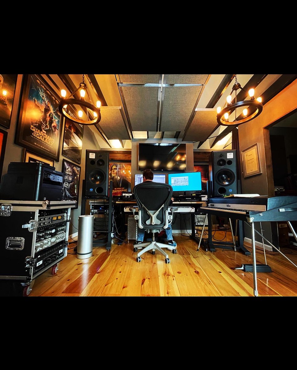 TimWilliamsMx's tweet photo. Remote recording at @Owaynash - great way to start 2023! 

#studio #remote #recording #nashville #orchestra #oceanway #recordingstudio https://t.co/mSI7HnALAx