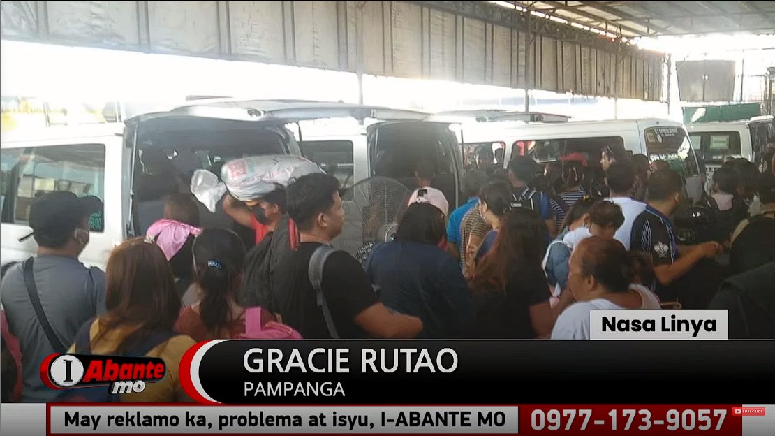 AksyonAbante's tweet photo. Uwian na at back to work! Libu-libong pasahero dinumog ang mga terminal at pantalan sa bansa.
Live po tayo ngayong Martes, January 3 via Abante News Online Facebook page at Youtube channel: https://t.co/xVOS7iSLxN
#Live #IAbanteMo #SocialNewsPH #PublicServiceProgram https://t.co/pBUsCGxoQt