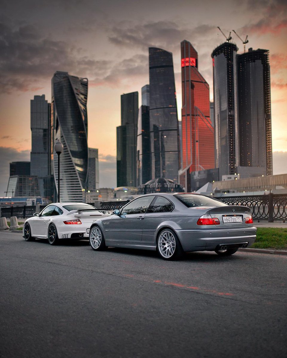 vividracingcom's tweet photo. Which one are you taking for the day? 🏎💨
.
🏎: @kristiandauer @danich_wrx
📸: @ivanorlov
.
#m850i #bmwblog #serie1 #e53 #bmwsport #bmwwclub #325 #525 #m31 #km3 #m3cutters #rx100m3 #m3e30 #bmwe30m3 #m3owners #drivefreeordie #porschepix #911r #flat6 https://t.co/ekhCQ4QnzI