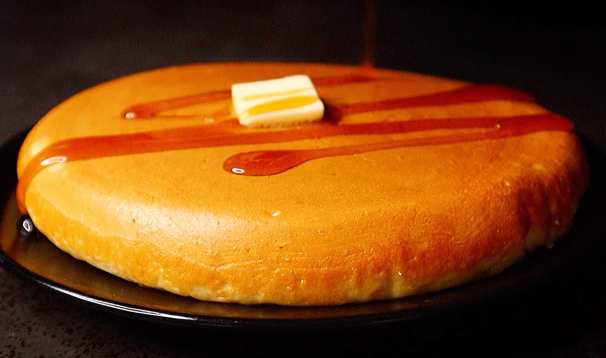 余ったお餅の活用術！？ふわふわもちもちのパンケーキを作れるレシピ。