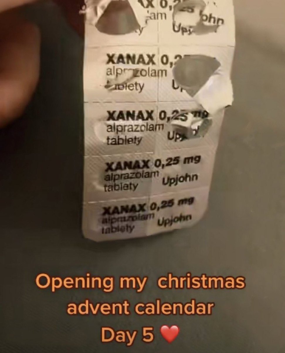 UNO ME PARECIÓ LINDO Y ES GAY