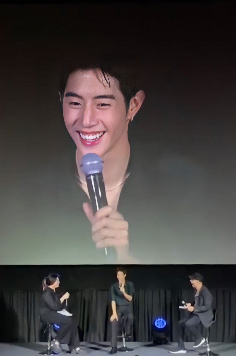 JMix609's tweet photo. สลบคาเตียง ไปพร้อมความสุขที่ได้จากงานเมื่อวาน... 😍

หวังว่า #นกเซ่ คงมีความสุขกับความสดใสของพี่มาร์คคึนะครับ @marktuan 

ไม่ได้ถ่ายรูปกับพี่มาร์คเลย แอบรอรูปจาก FanCam #ส่งรูปคู่ให้หนูหน่อย 💚 https://t.co/vChHDntmnR