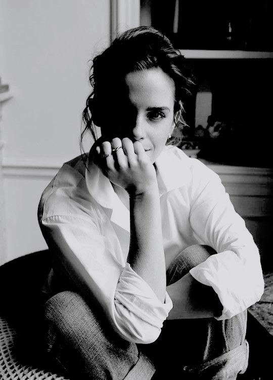 ˓ ...  ——  𝐒𝐄 𝐁𝐔𝐒𝐂𝐀  ❏  🔎

          ⦂  Emma Watson.
          ⦂  Canon | famoso. 
          ⦂  Actividad no 24/7 pero no 
        abandonar.
          ⦂  Se promete mucho cariño y risas.     

              info &amp; reservas al 𝙳𝙼 
                            ︶