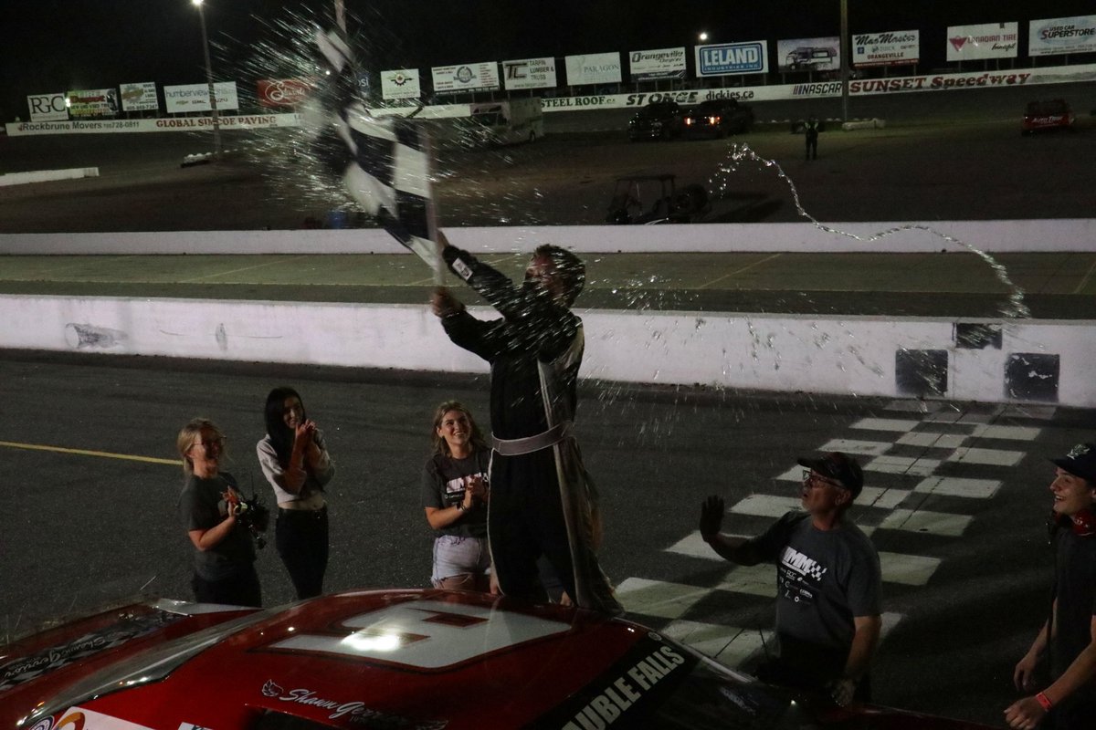 2022 Memorable Photos 

Daniel Montanari
<a href="/MontanariMS9_98/">Montanari Motorsport</a> 
<a href="/Sunset_Speedway/">Sunset Speedway</a>