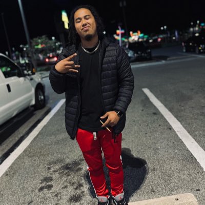 jq_prettyboy20's tweet photo. #NewProfilePic https://t.co/KuKW6vnArG