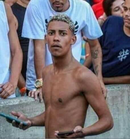 _xmemes's tweet photo. "Encheu meu story de amei, fui ver o perfil relacionamento sério" https://t.co/bNAjapvQVL