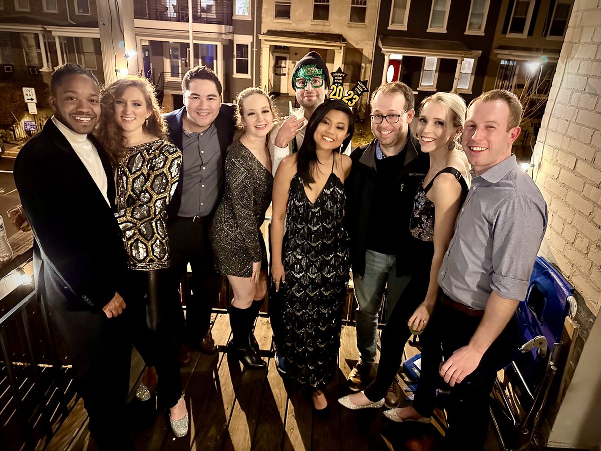TaylorPopielarz's tweet photo. Highly recommend ringing in the New Year with this crew!

Tomorrow, it’s back to work 🤓 https://t.co/LS8KXIvieW