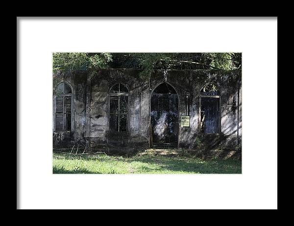 Chapel in Ruins. Get it framed here:

fineartamerica.com/featured/an-ol…

#wallart #walldecor #historylovers #chapel  #photographylovers #printsforsale #photography #ArtMatters #AYearForArt #puzzlelover #ruins #chapel #oldbuildings #architecturephotography   #historicalsite #architecture