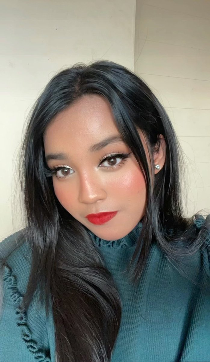 Classic red lips look #classicred #classicredlips #classicglam #redlips