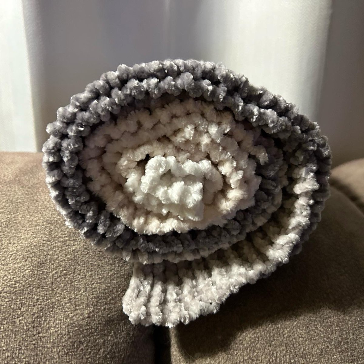 I knitted a scarf with Bernat Baby Velvet Stripes yarn. It’s about 5.5 feet long … soft and cozy!

#knitting @yarnspirations #babyvelvetstripes  #scarf