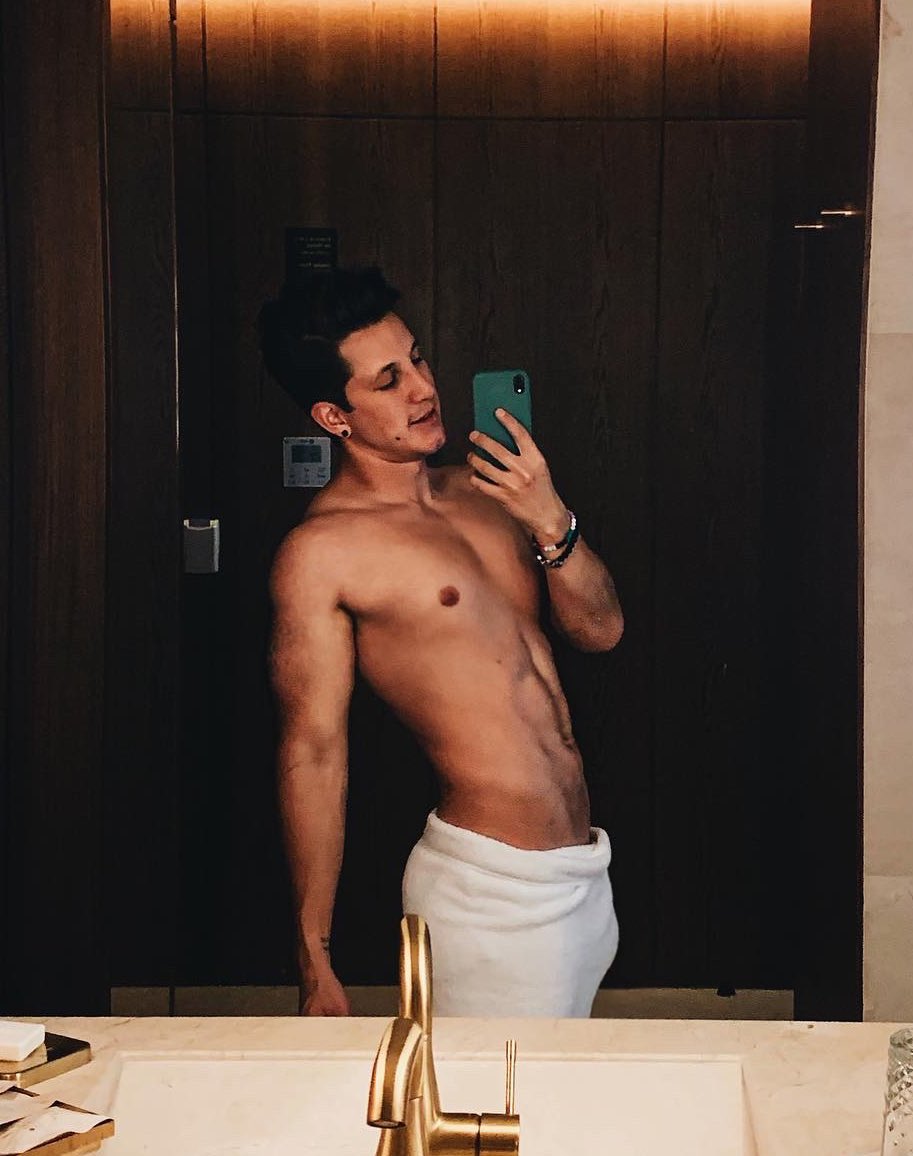 AndresSimon_'s tweet photo. Mi contenido mas 🔥🔥🔥Solo lo verás en 👇🏼 

https://t.co/AOfGSEn22P 

¡Acabo de subir una foto 🥵 y no es esta, SUSCRIBETE! https://t.co/SCHhPd6hLk
