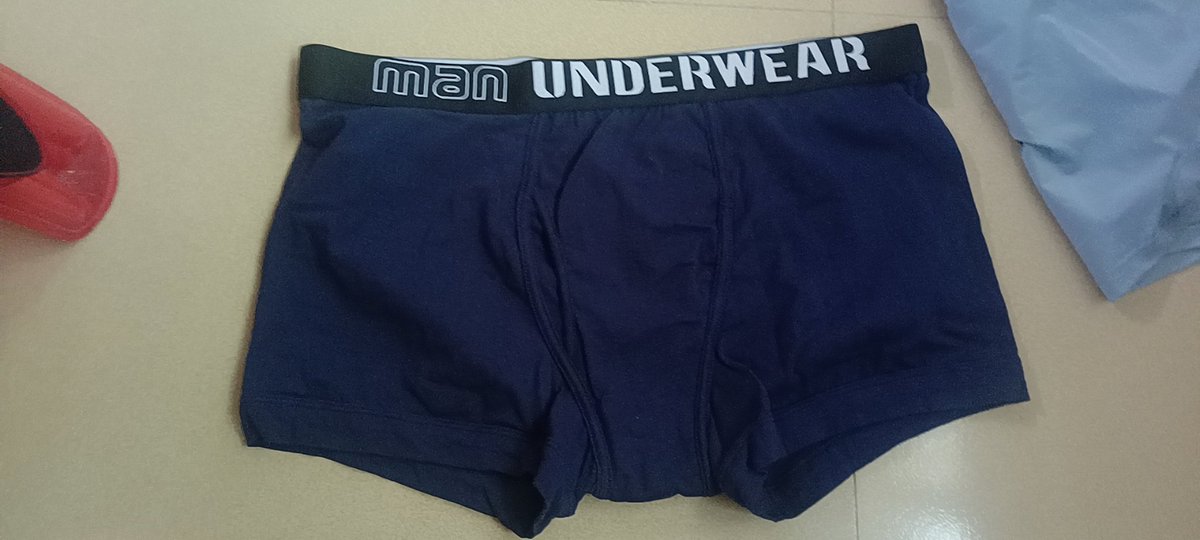 喜原味的宝子可以加主页QQ或者微信，快过年了，快递要停运了抓紧时间购买一条回去😘😘
#原味  #原味卖家   #原味内内   #体育生原味