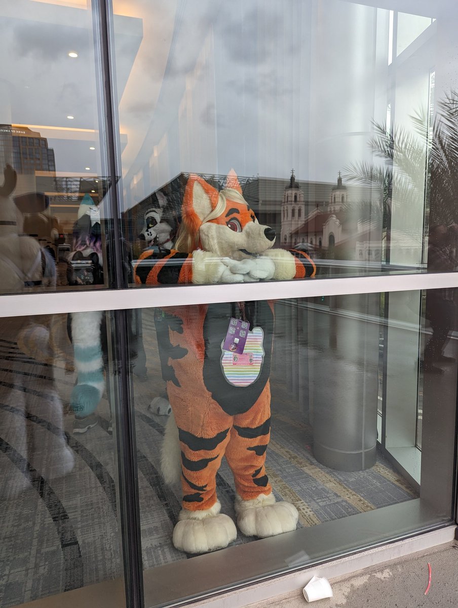 Griffonner_Wolf's tweet image. A story in 4 parts~

Ft @drkmggy and @CaseyCervinus 
#PDFC #PDFC2022 and #PDFC2023