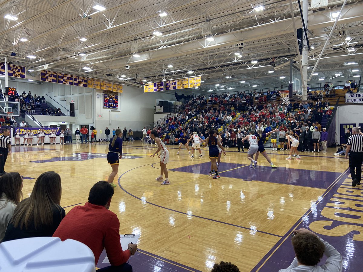 TbirdEMPIRE's tweet photo. Congrats to @LadyTBirdBBall on the 55-53 win over Millard South for the Metro 🏀 Tournament Championship!!! Tremendous atmosphere in the Thunderdome!!!! https://t.co/u3MdSTWGxb