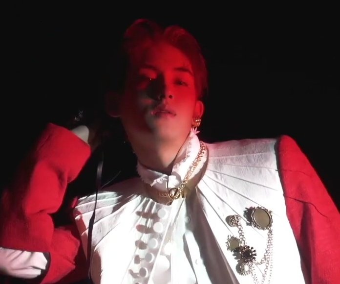 renwinpics's tweet photo. Vampires https://t.co/pY5A8HHcl0