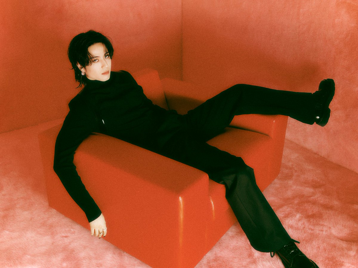 aomgofficial tweet media