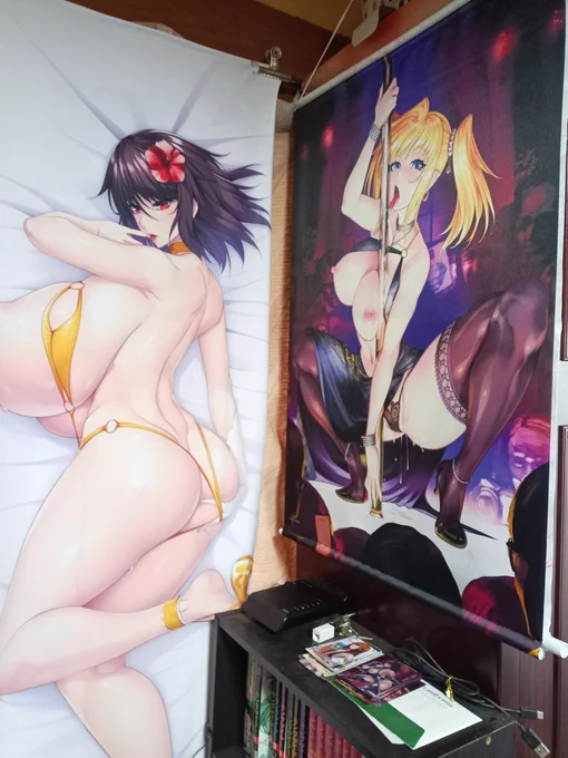おはっす。朝から模様替え 