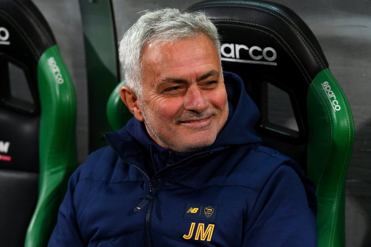 FabrizioRomano's tweet photo. José Mourinho as new Portugal head coach? AS Roma director Tiago Pinto: “There are always links on Mourinho as new Portugal coach, it’s not the first time…”, tells Gazzetta dello Sport. 🚨🇵🇹 #Portugal

“We expect José to continue here as Roma manager, for sure”. https://t.co/LEBHiR8pL0