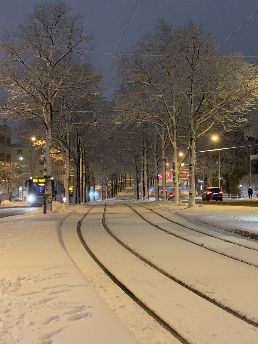 Helsinki on hetkisen kaunis.