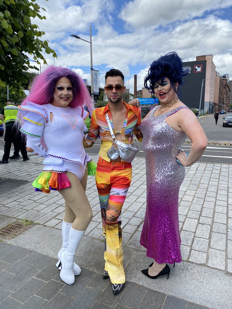 MaryF82_'s tweet photo. #Glasgow #Pride2021 #Equality #LGBTQIA 🏳️‍🌈🏳️‍⚧️ https://t.co/XrbuClZBDU