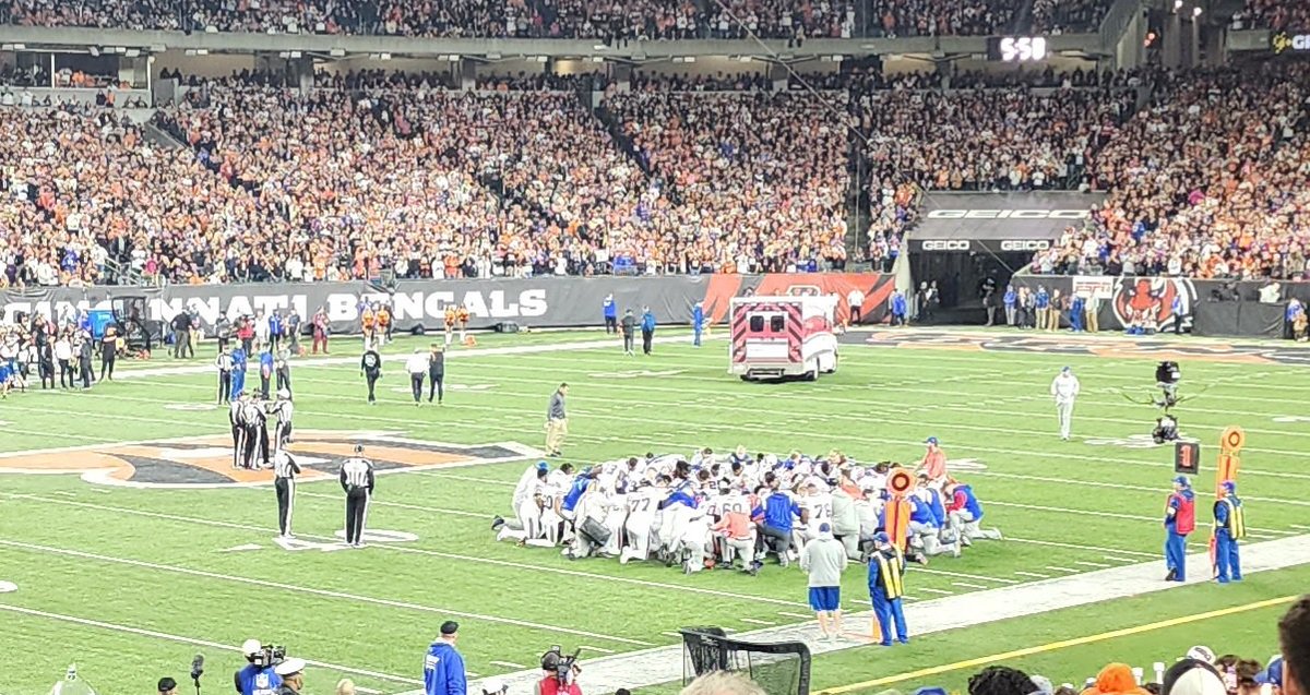 MclellandTim's tweet photo. @realstewpeters Rather than post the player getting injured repost this instead https://t.co/AvHfD6eqTi