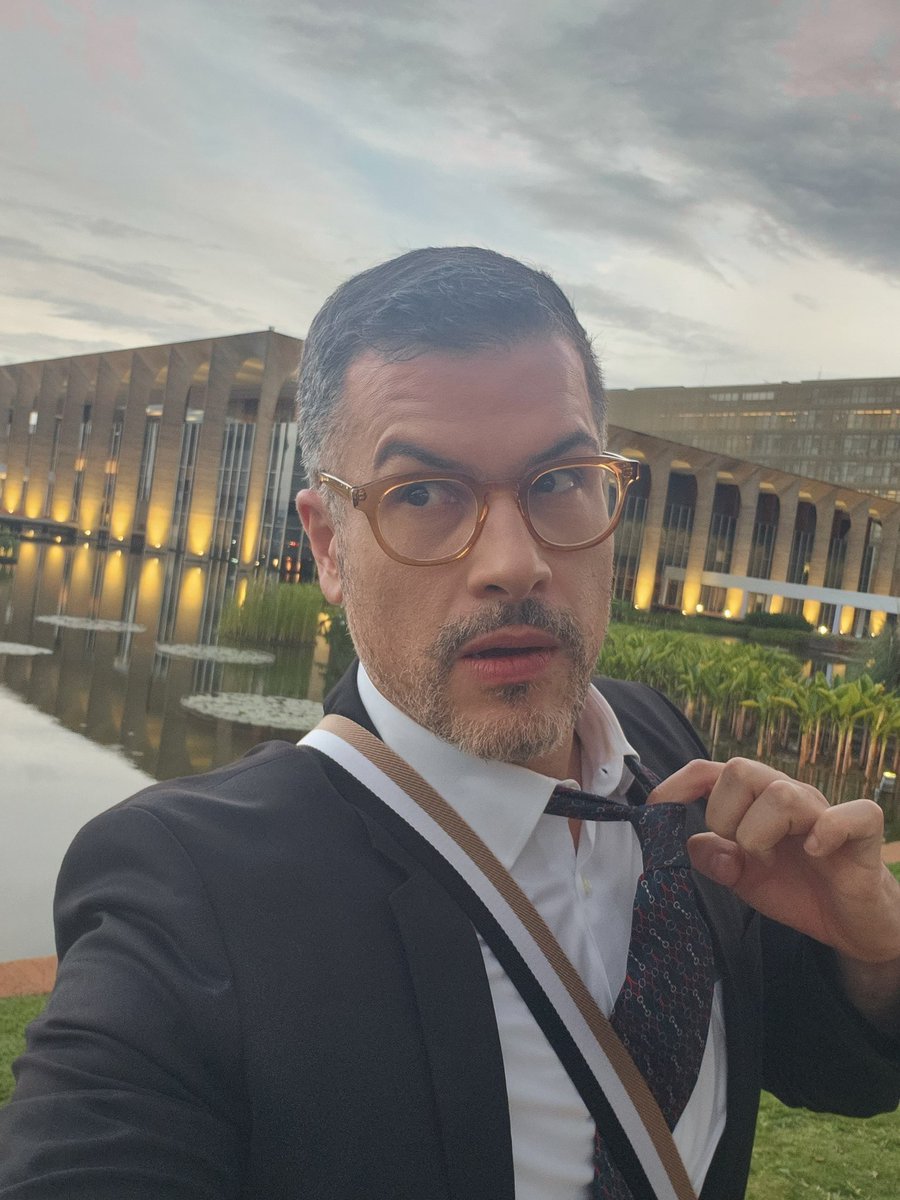 nelsongarrone's tweet photo. Meu último dia de cobertura em Brasília pela @cnnportugal foi no Palácio do Itamaraty. #possepresidencial #PosseDeLula #jornalismo #vidadereporter https://t.co/7MqToc0SPZ