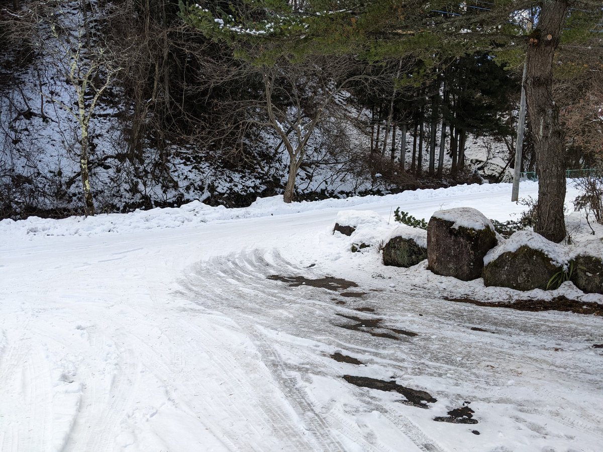 Hondy_A's tweet photo. 雪相変わらずだなあ、帰るよ https://t.co/qKVQ9OsZQX