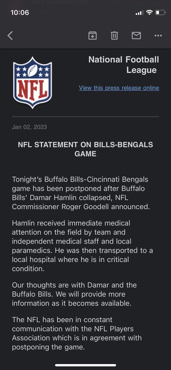 TinoBovenzi's tweet photo. An official statement from the NFL has been issued for the #Bills #Bengals game being suspended. https://t.co/BmHWTmNCaC