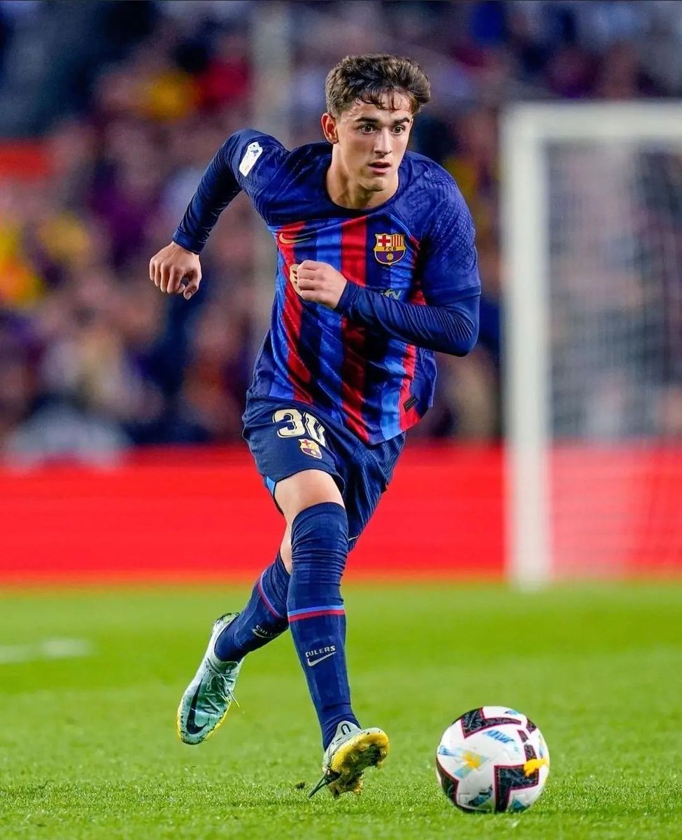 barcargento10's tweet photo. FAV si quieres mucho a Gavi 💙❤️ https://t.co/0ypCLW9Zkc