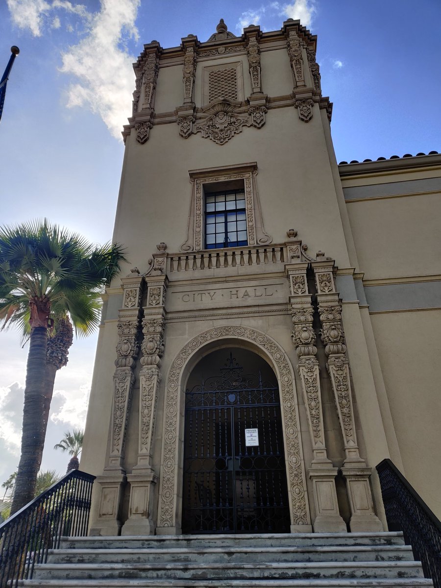 pertassedvixen's tweet image. #cityhall
#missioninn 
#riverside
#calilife 
#CaliforniaAdventure