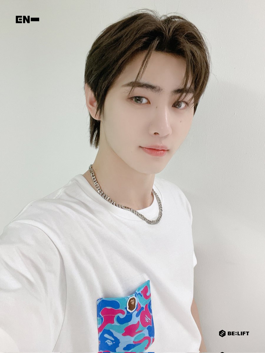 PSHGlobalTeam's tweet photo. [WEVERSE] 010323

Pick today's #ENHYPEN_SUNGHOON : December Collection 🧡💛❤️💙
💗

🔗https://t.co/dco2wPhw4W

#엔하이픈_성훈 #SUNGHOON
#성훈 @ENHYPEN_members https://t.co/oPJzcTntK9