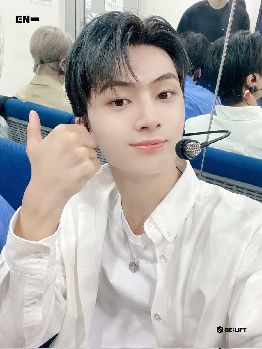 ENHYPEN ASIA on Twitter "Pick Today's ENHYPEN December Collection 🧡💛 ️💙💗 ENHYPEN 엔하이픈