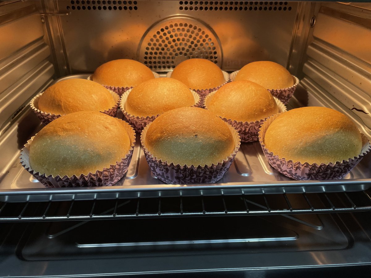 Fly2Hisami's tweet photo. Homemade Cream Cheese Bread

#creamcheese #bun #soft #bread https://t.co/HiF3RVhUmM