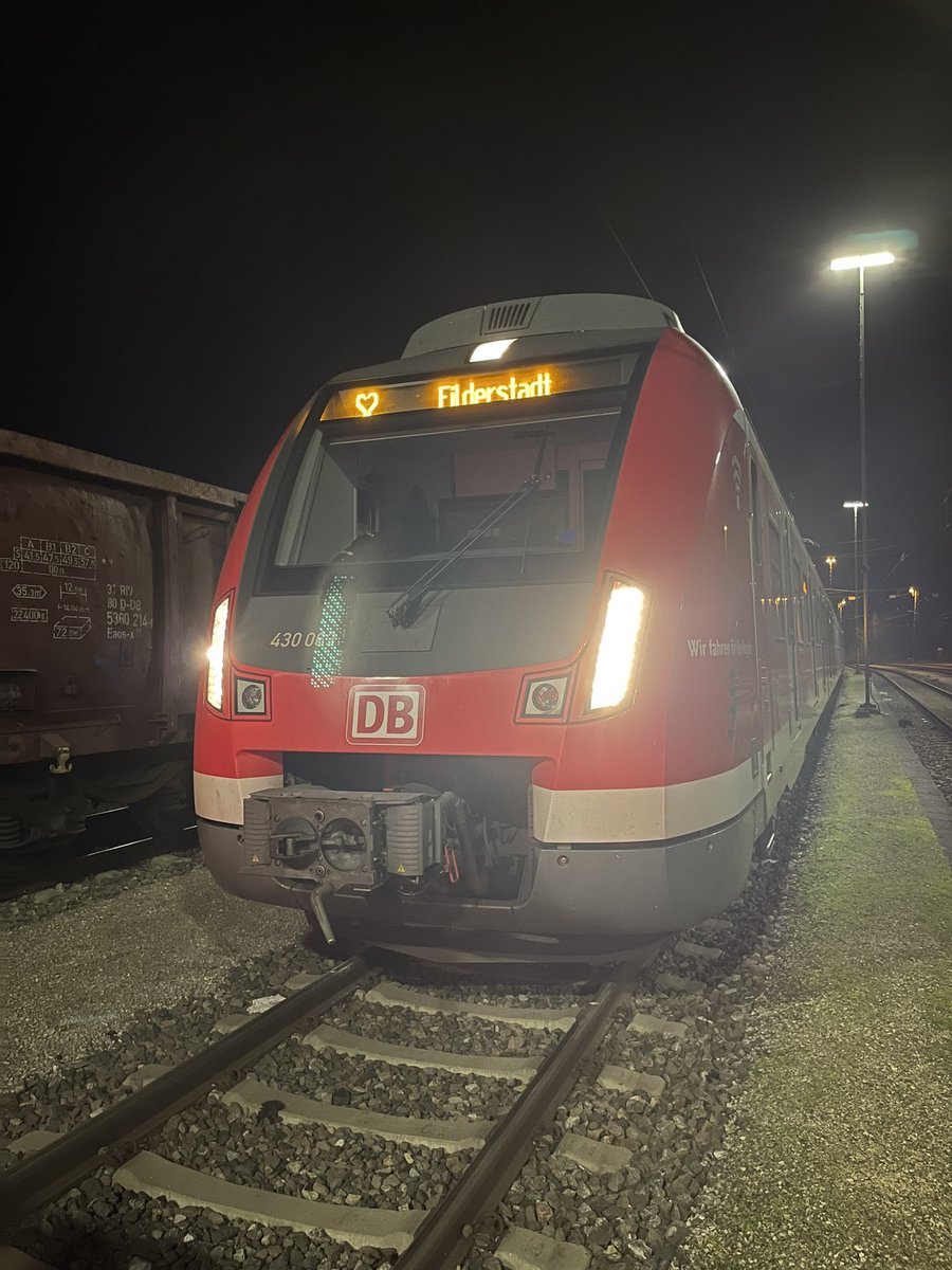 Auf gehts mit viel Herz auf die S2 😁 

Geniest den Tag und lasst euch nicht ärgern!